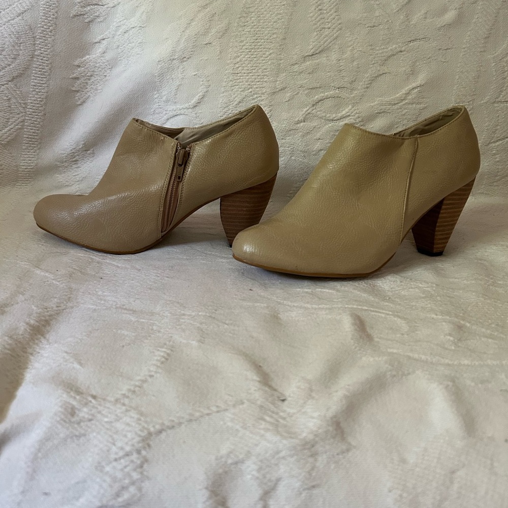 Cooperative Cream Ankle Boots
